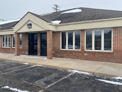 137 Keveling Dr, Saline, MI 48176