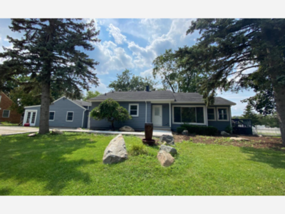 7706 N Ann Arbor Street, Saline, MI 48176